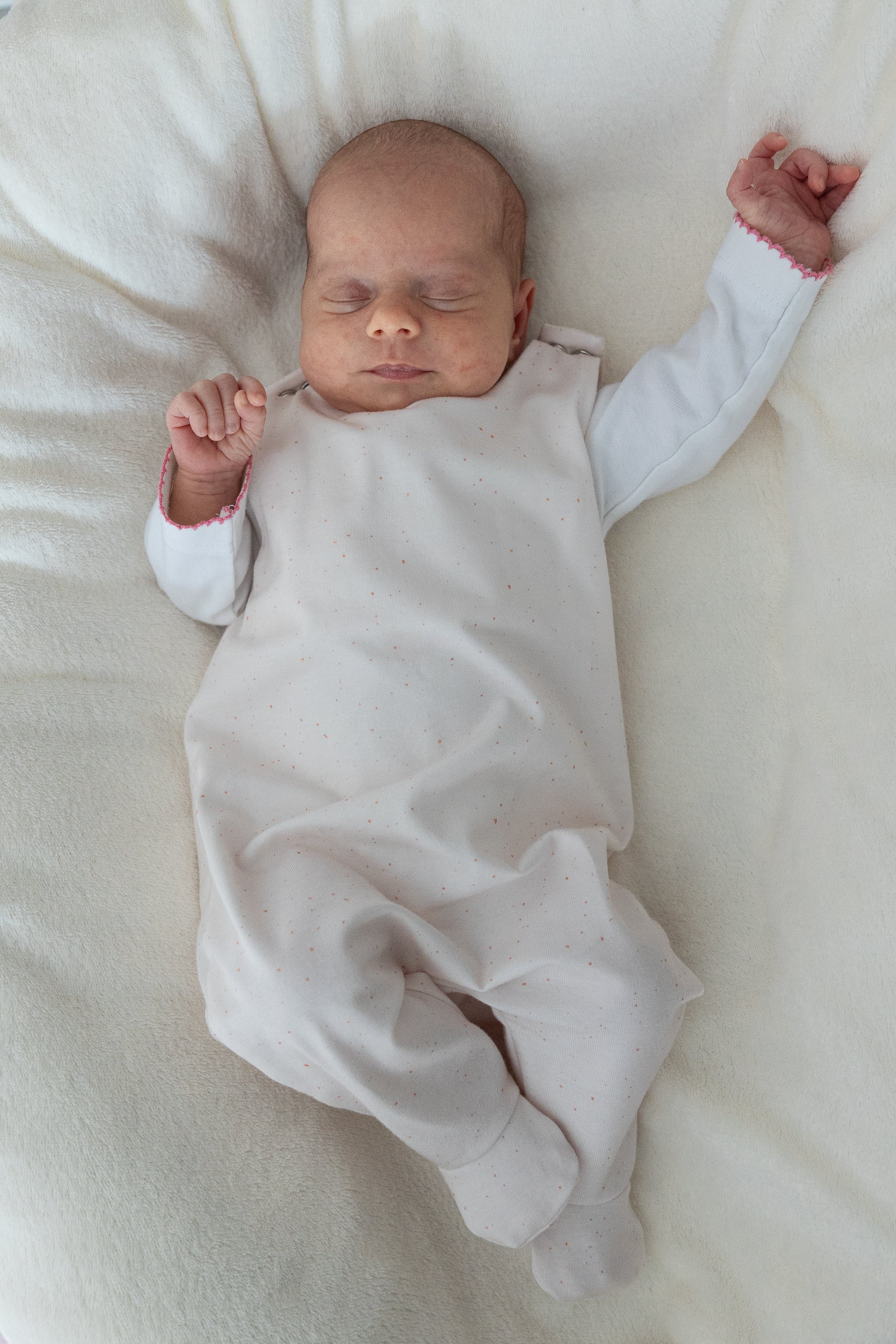 Dětské dupačky na druky s tlapičkami "Emily" 50 - 80 - PDF střih