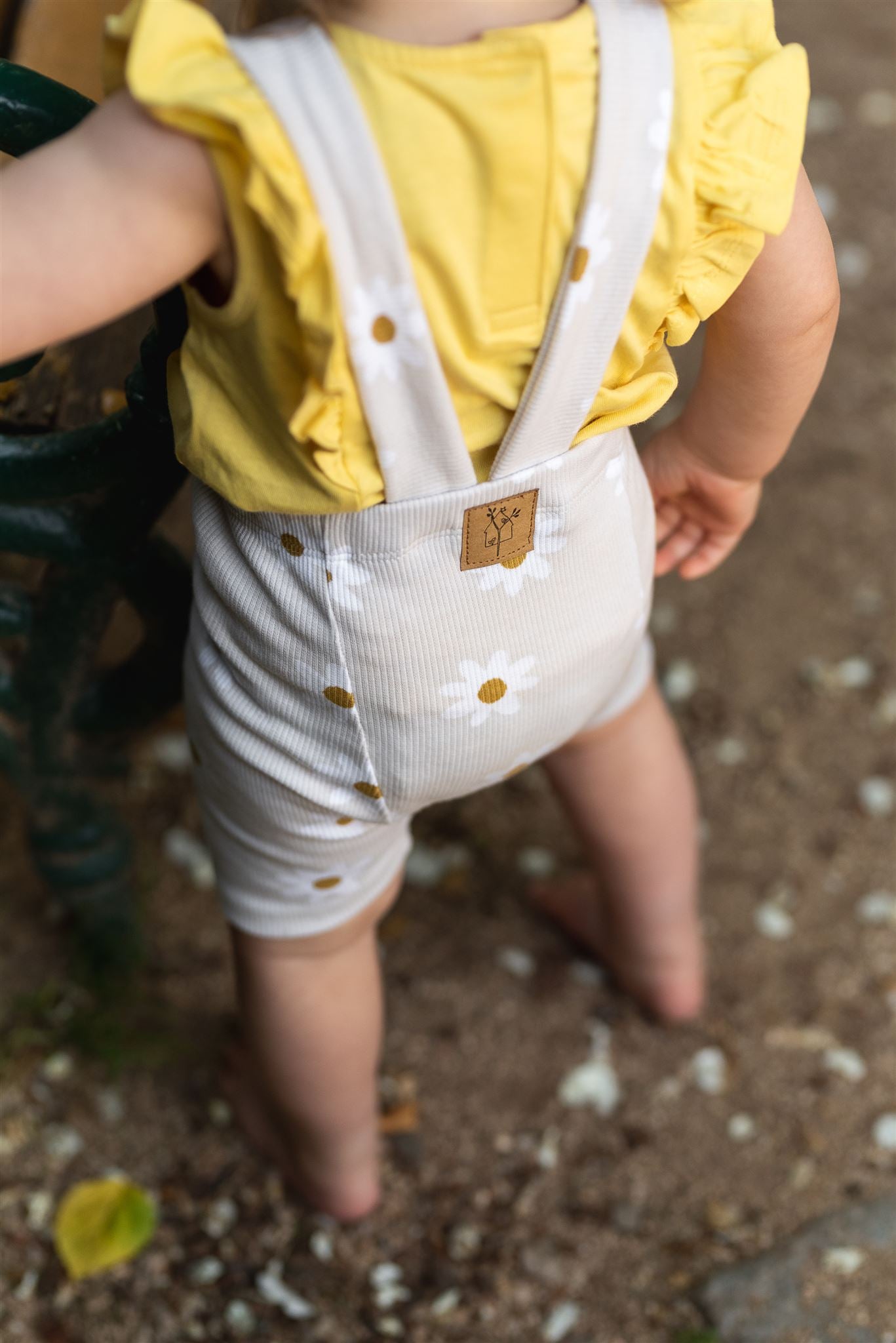 Dětské kraťasy na traky do gumy - 56 - 104
