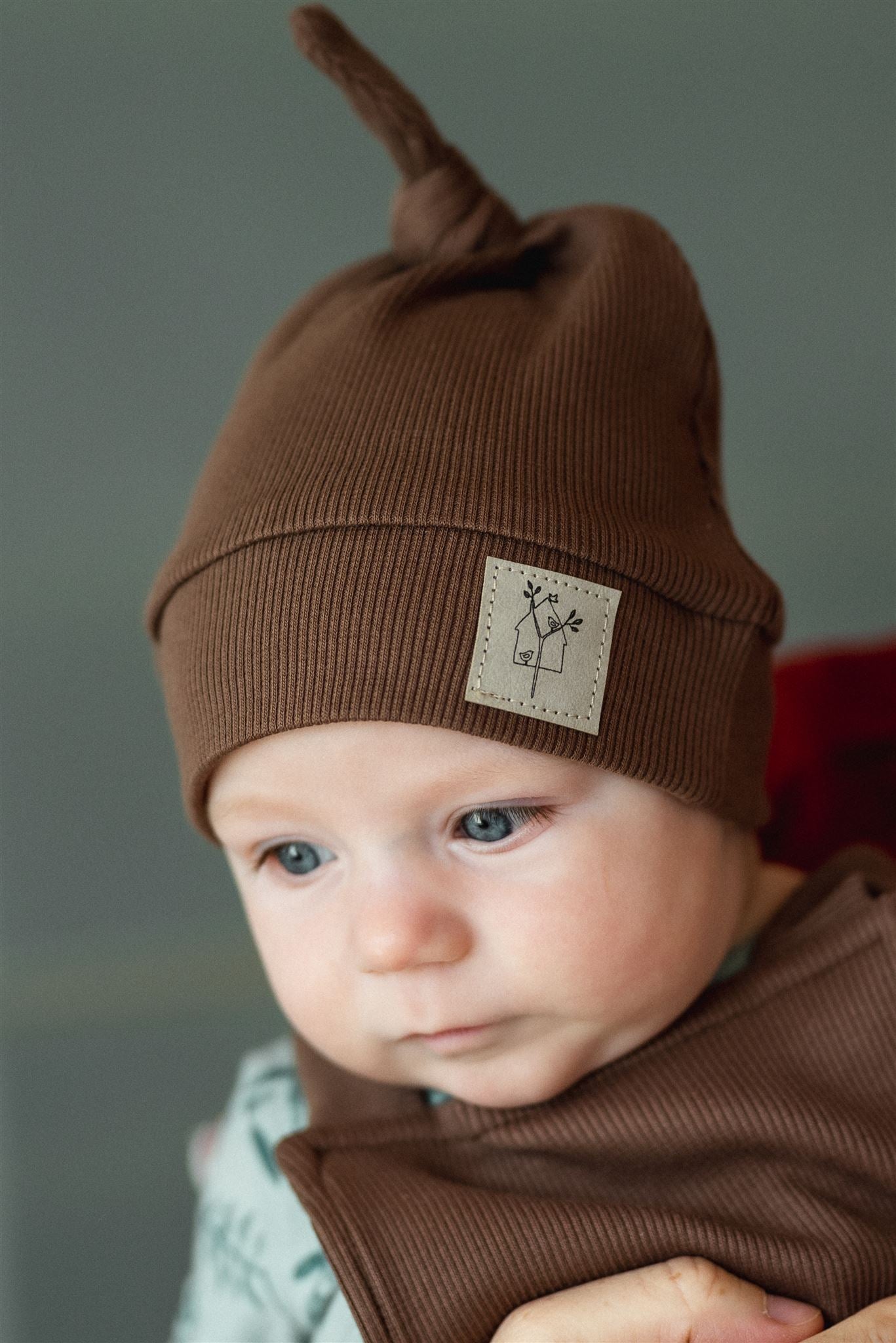 Střih na čepičku pro miminko s uzlíky "Mike" 0 - 2 roky - Šibabi.cz