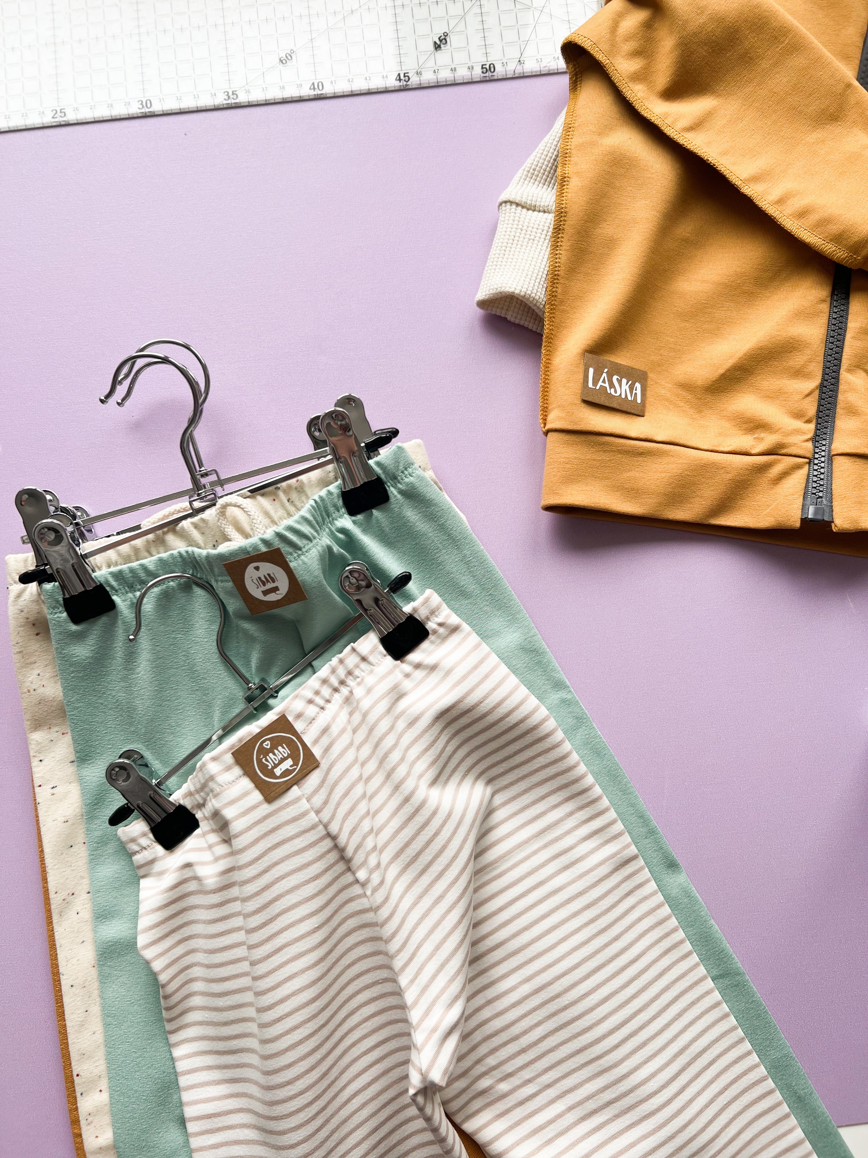 Jak vytvořit designové štítky pomocí plotru a nažehlovací folie