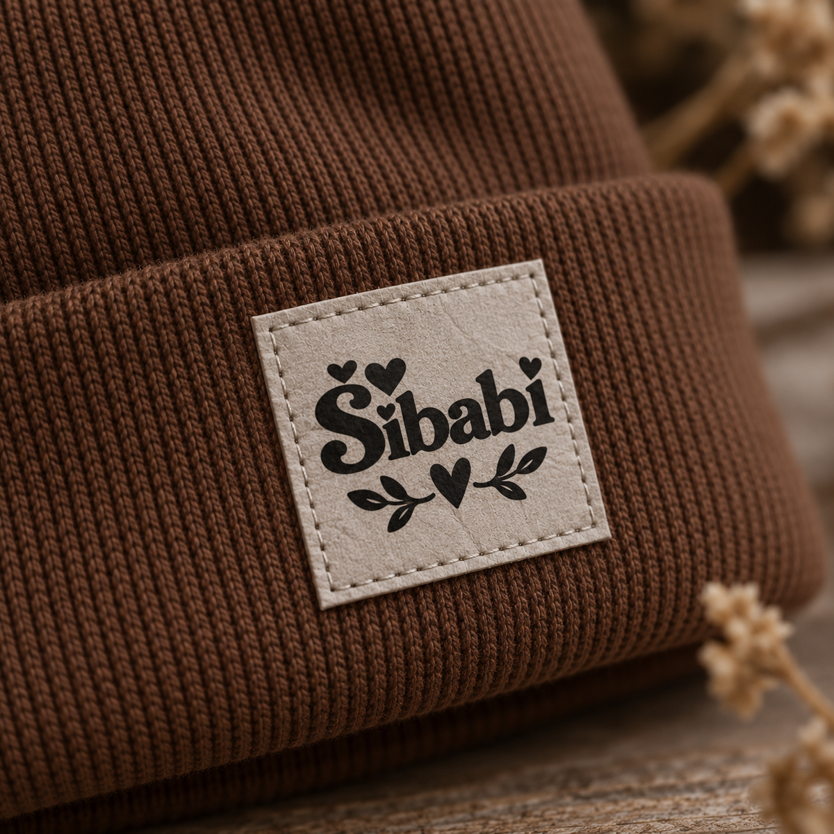 Etiketa "Šibabi" z pratelného papíru 4 x 4 cm – srdíčka a lístky