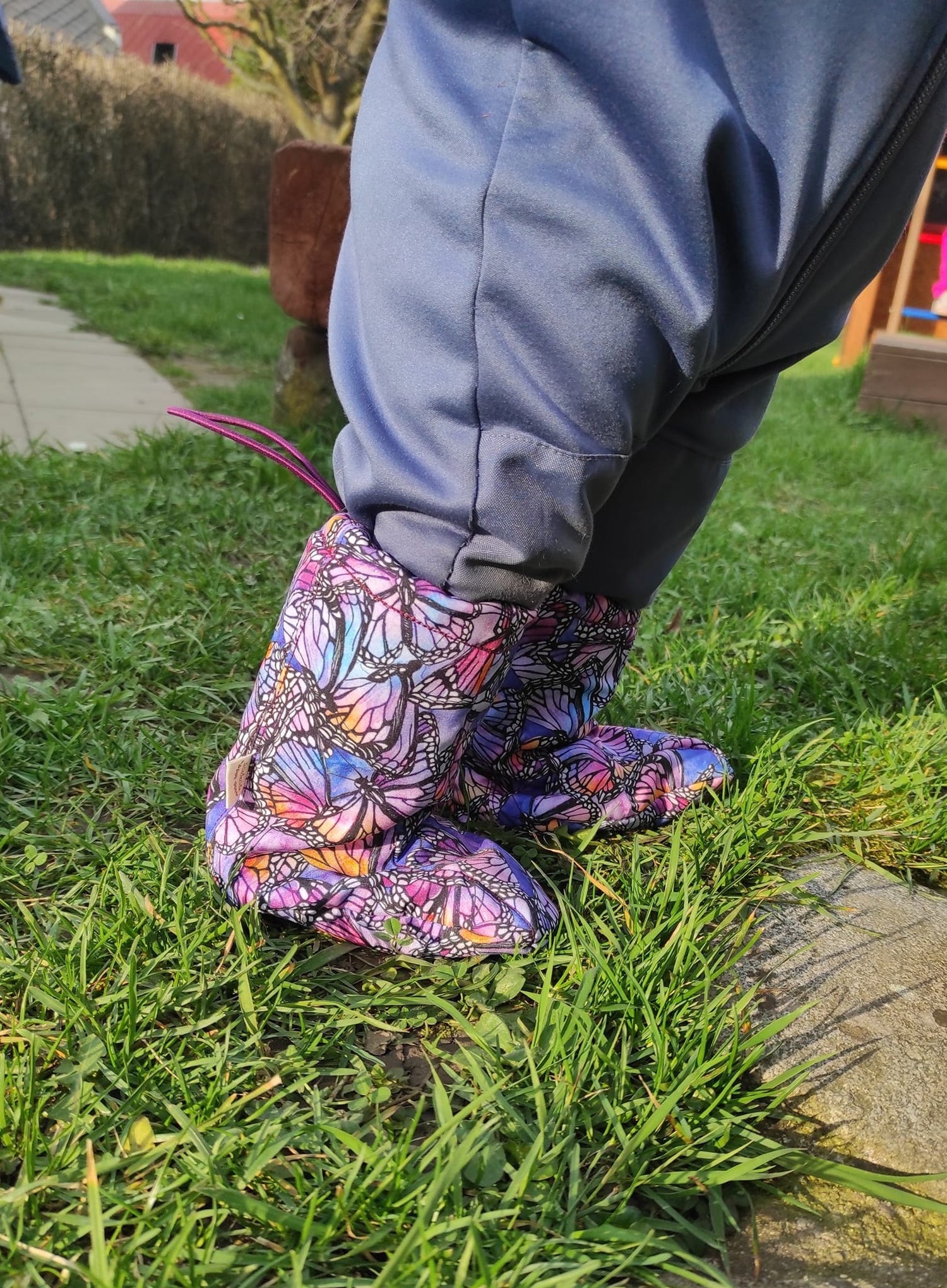 Papírový střih na softshellové capáčky do nosítka "Carrier"