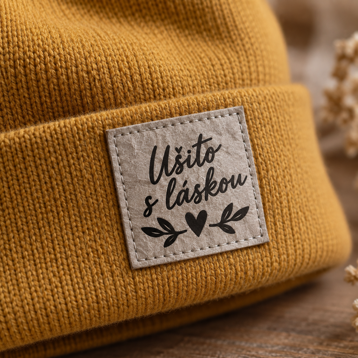 Etiketa "Šibabi" z pratelného papíru 4 x 4 cm – ušito s láskou