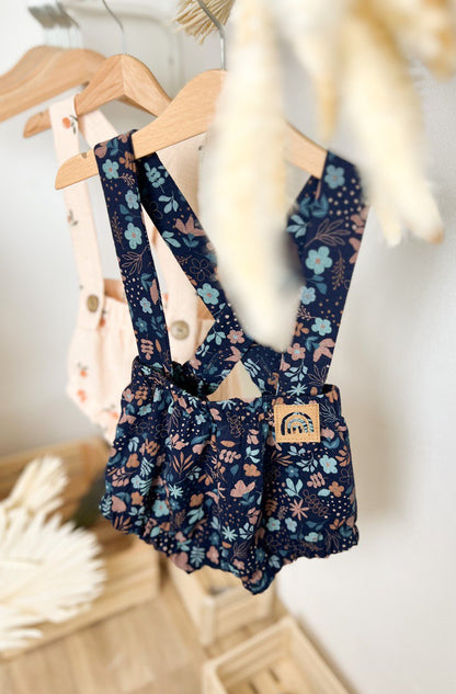 PDF střih na dětské šortky s laclem na knoflíčky "Joss"