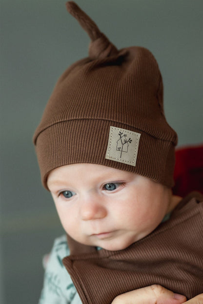 Střih na čepičku pro miminko s uzlíky "Mike" 0 - 2 roky - Šibabi.cz