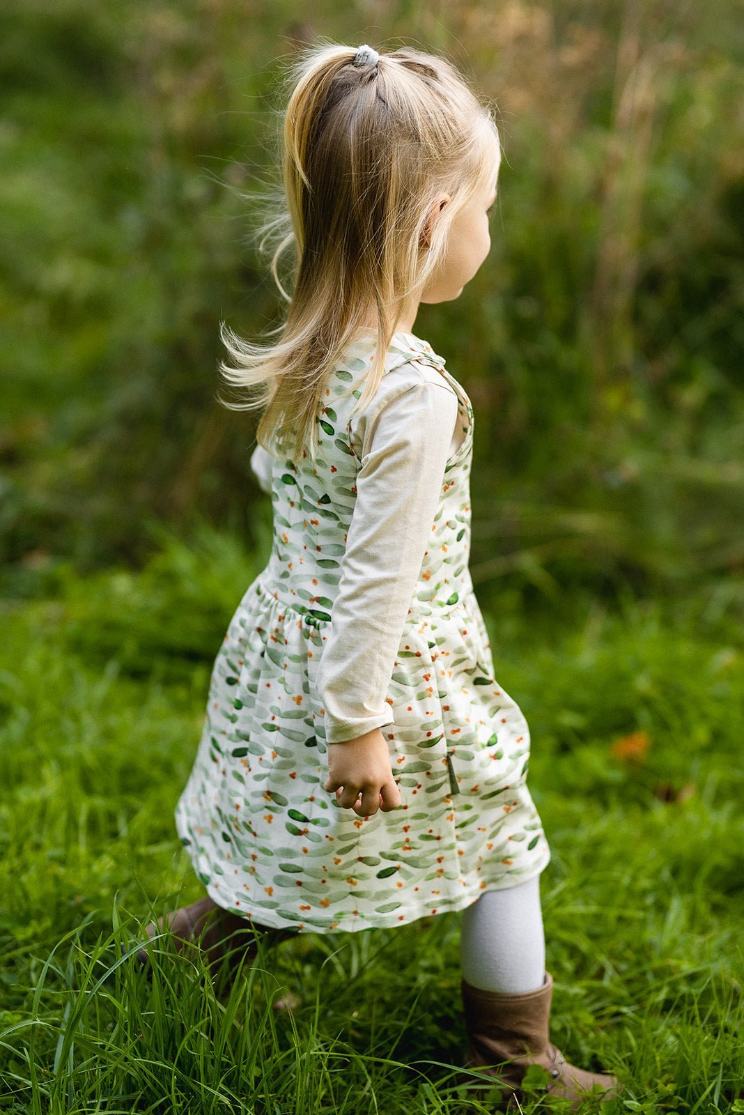 Střih na dětské šaty na traky "Sára" - 62 - 116 - Šibabi.cz